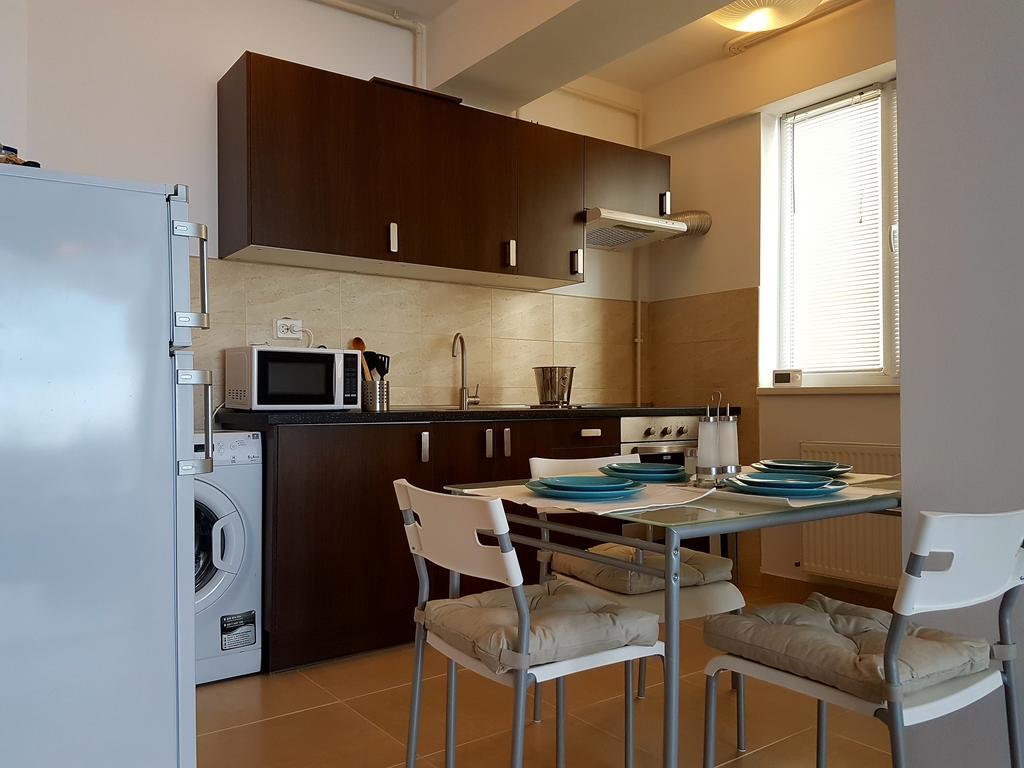 Apartment Summerland Mamaia Buitenkant foto
